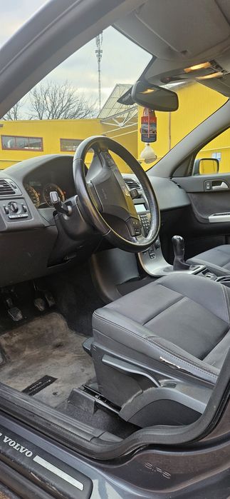 Volvo-V50 2.0 Diesel