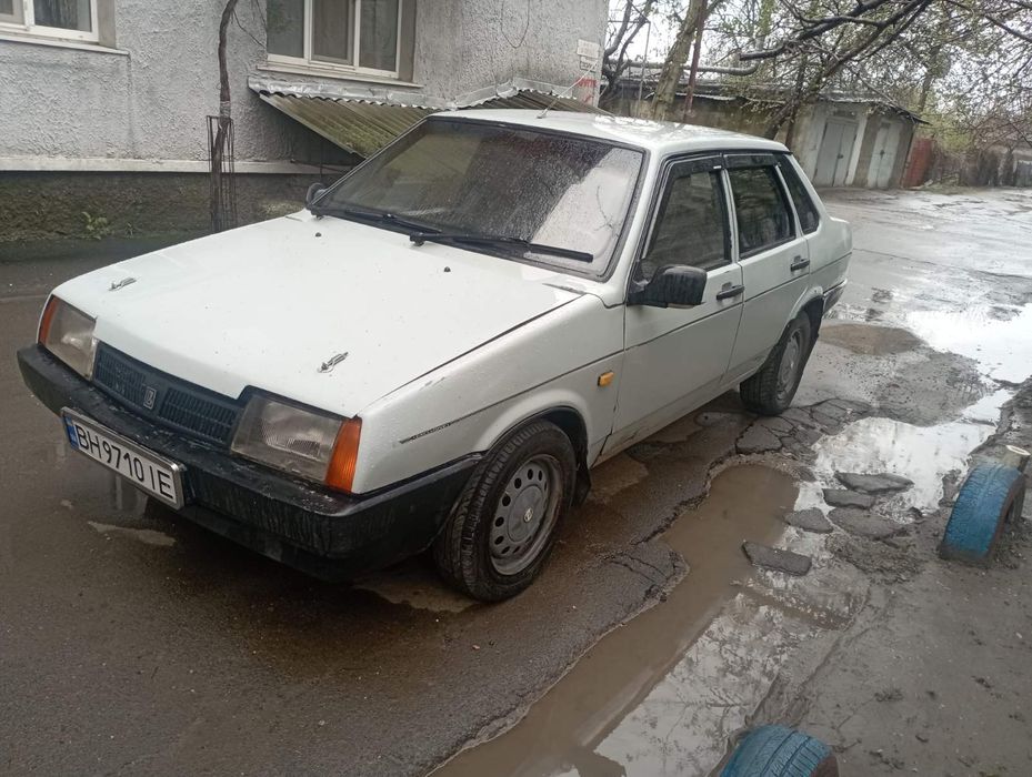 ВАЗ.         21099