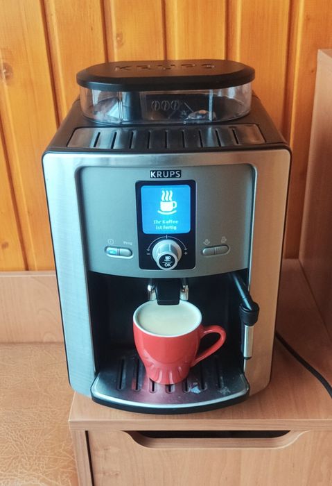 Кавомашина/кавоварка/кофемашина Krups EA 8050 з Німеччини ідеал