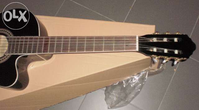 Set guitarra eletroacústica com equalizador e cordas nylon