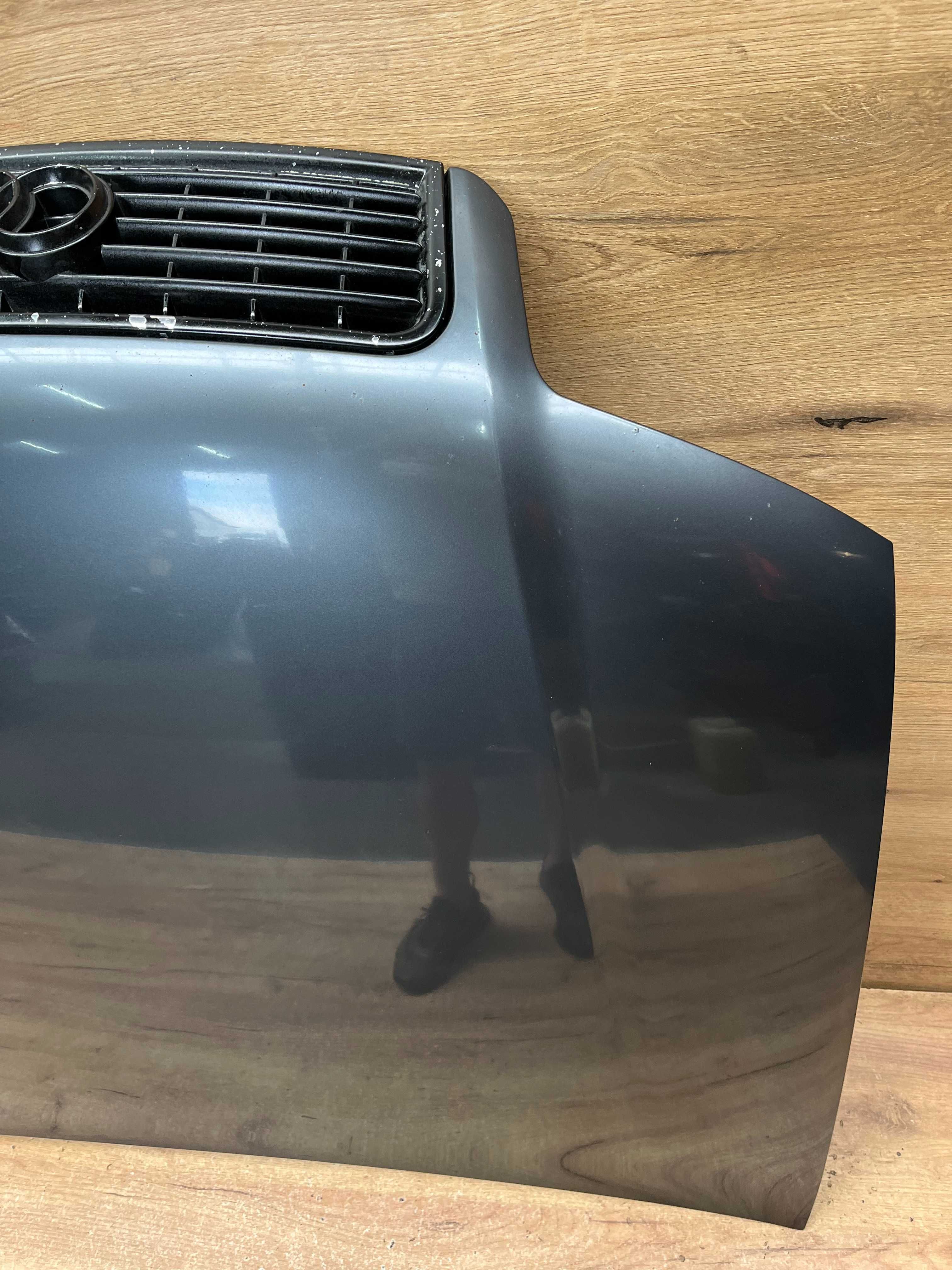 Maska Audi A4 B6 kolor lx7z