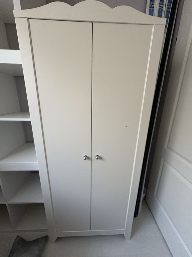 Szafa do pokoju dziecięcego Ikea