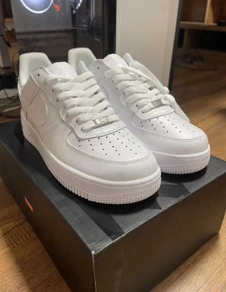 Nike Air Force 1 Low Supreme White 45