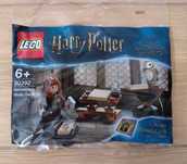 LEGO - Hermione’s Study Desk