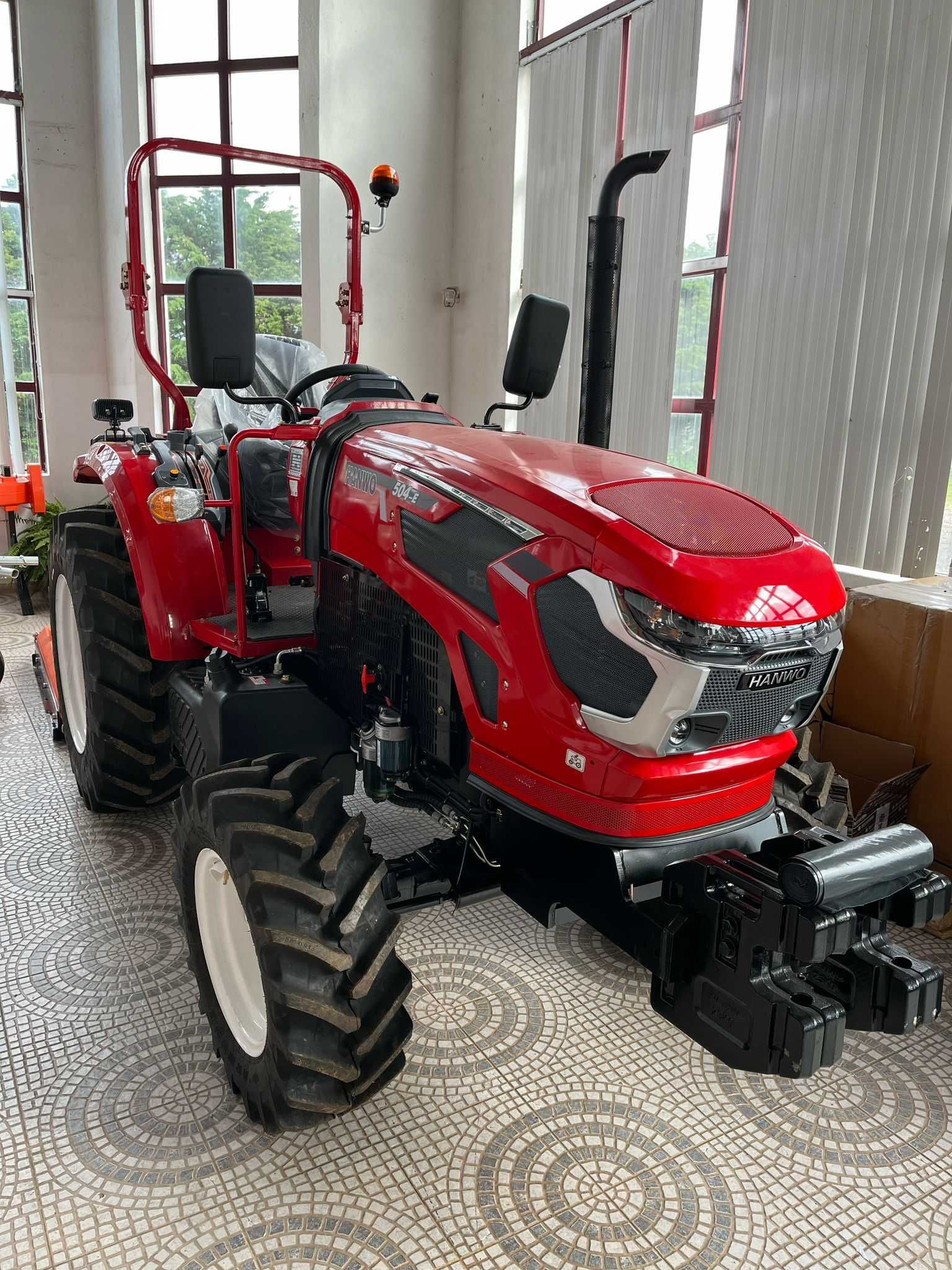 Tractor NOVO Hanwo 50cv BOM PREÇO 19.500 EUROS