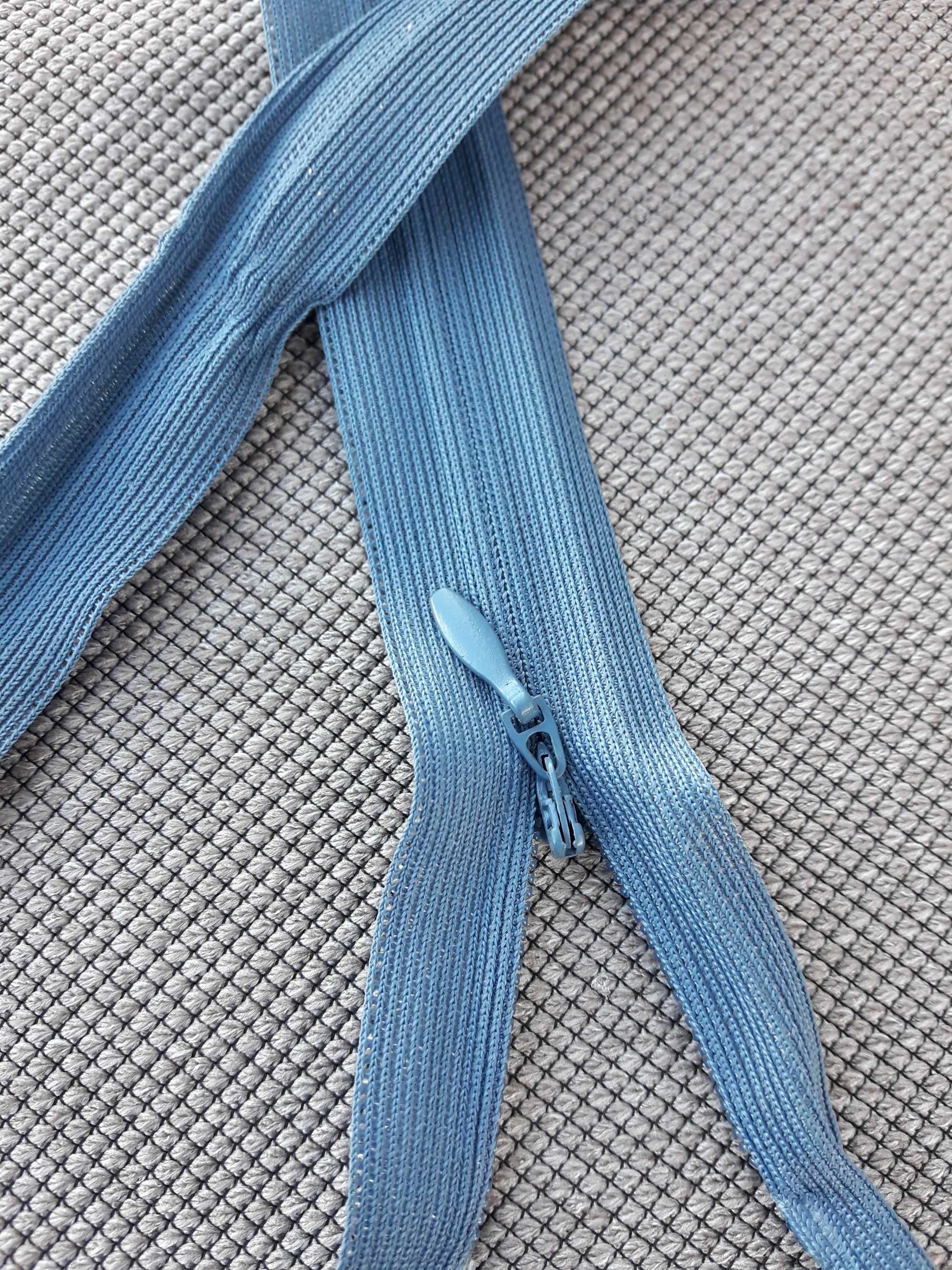 Молния потайная спиральная №3 голубая/50 см./скрытая/для платья