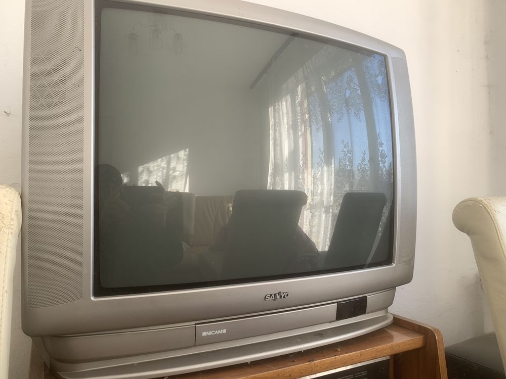 Telewizor Sanyo stary model
