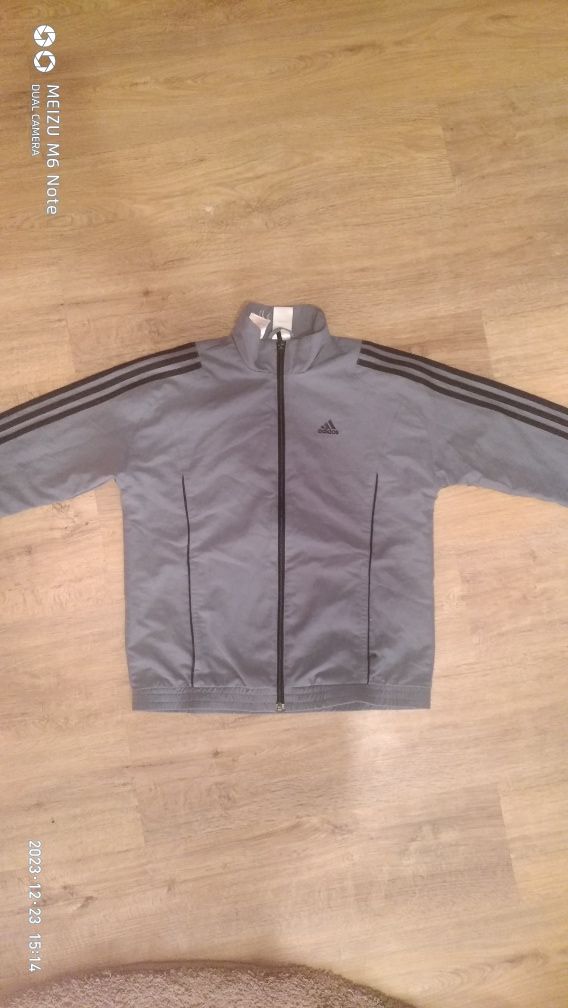 Продам кофту Adidas