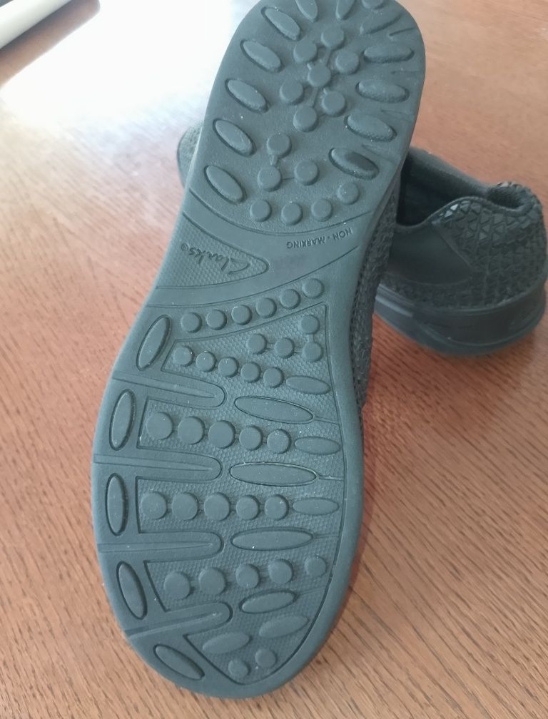 Clarks męskie 39 super stan turfy halówki