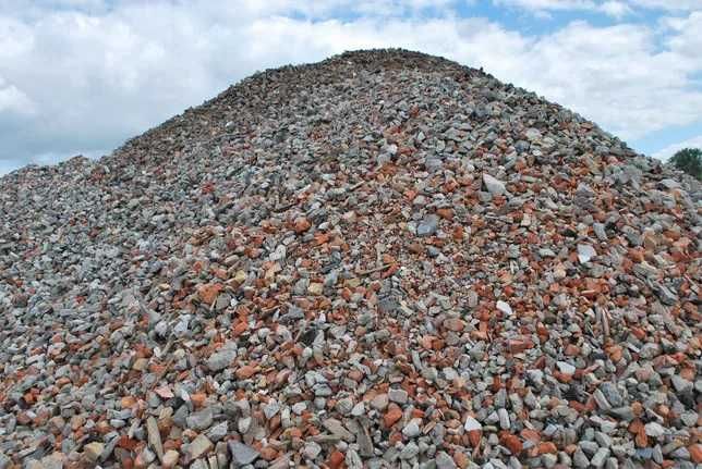 Piasek pod kostkę kamień drenarski tłuczeń na podjazdy suchy beton FV