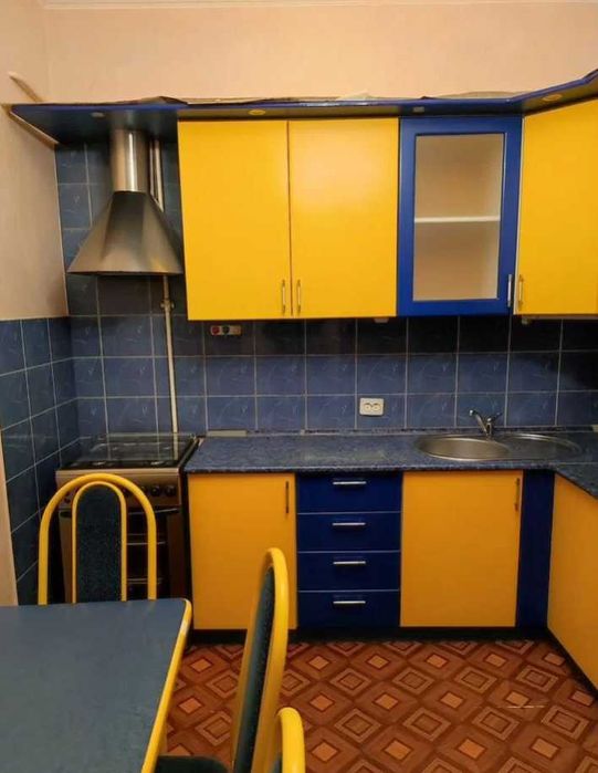 Кухня угловая бу в отличном состоянии