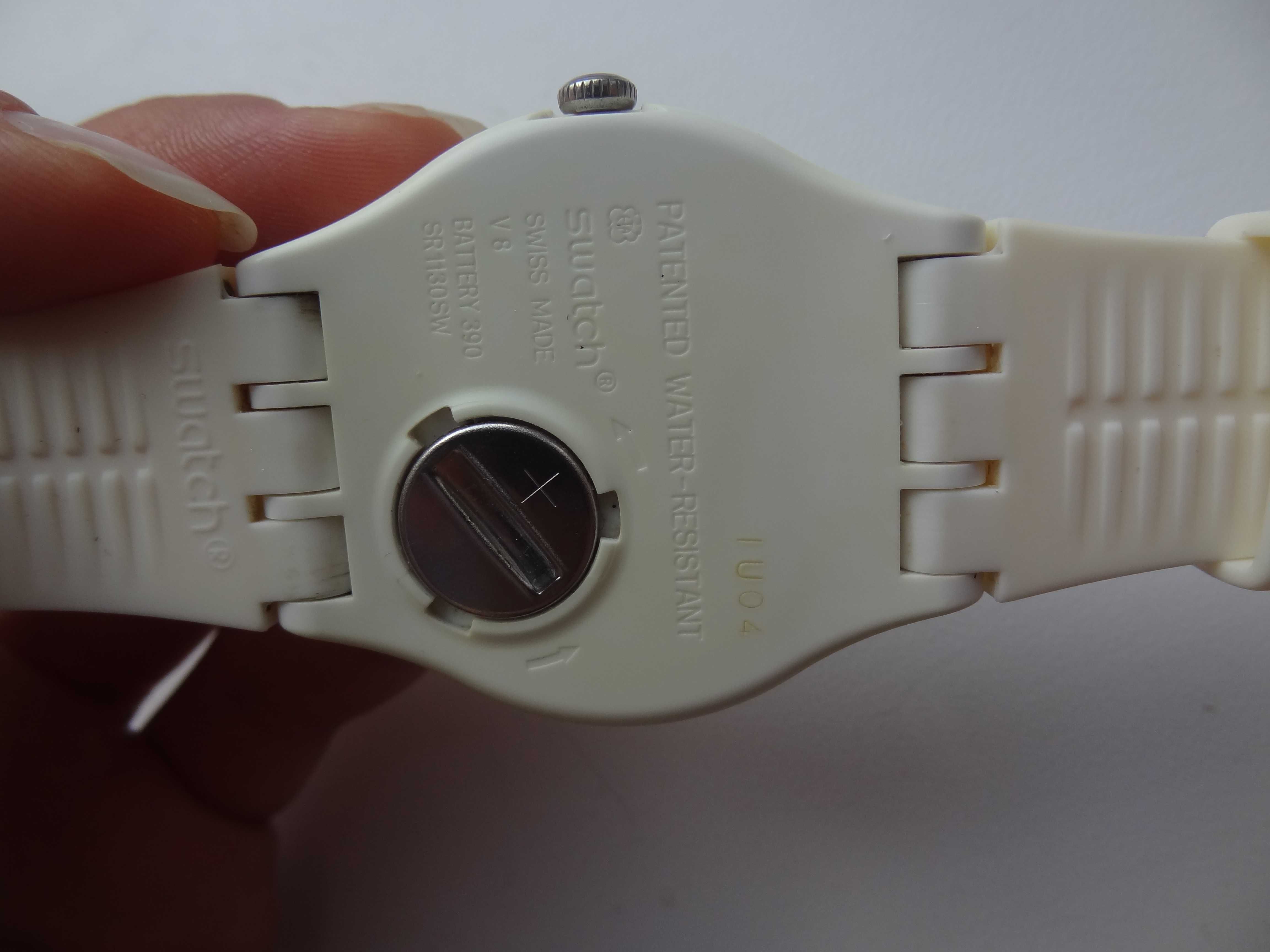 Часы годиник Swatch унисекс New Gent White Lacqued SUOW100