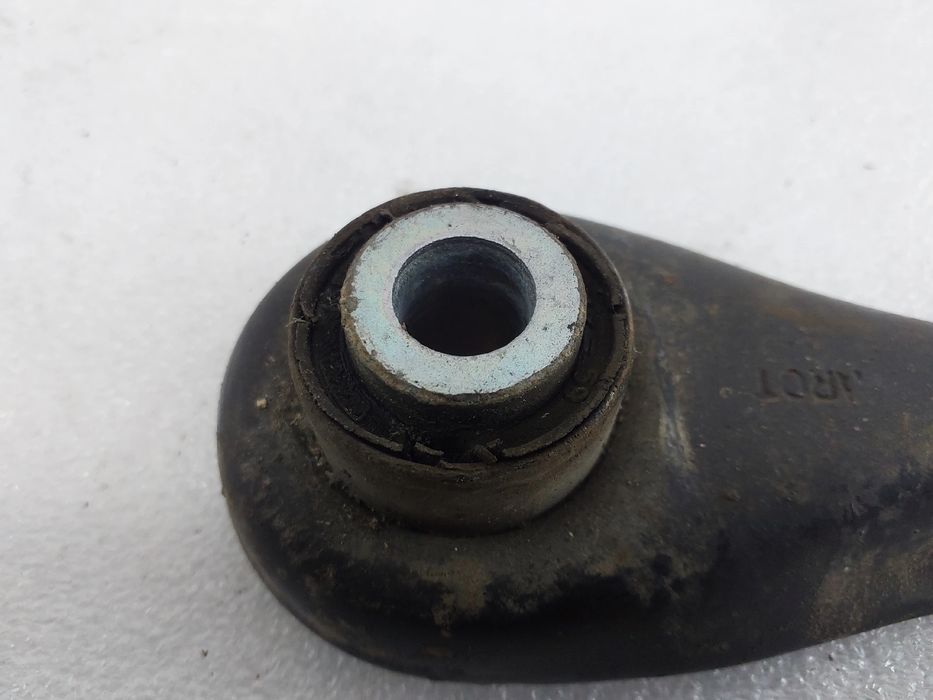 Braço de suspensão trás direito FORD C-Max II (DXA/CB7, DXA/CEU)