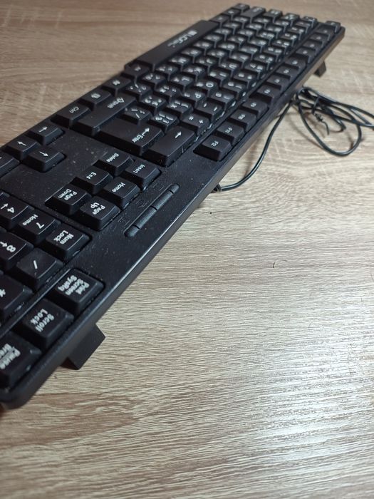 Дротова клавіатура з USB