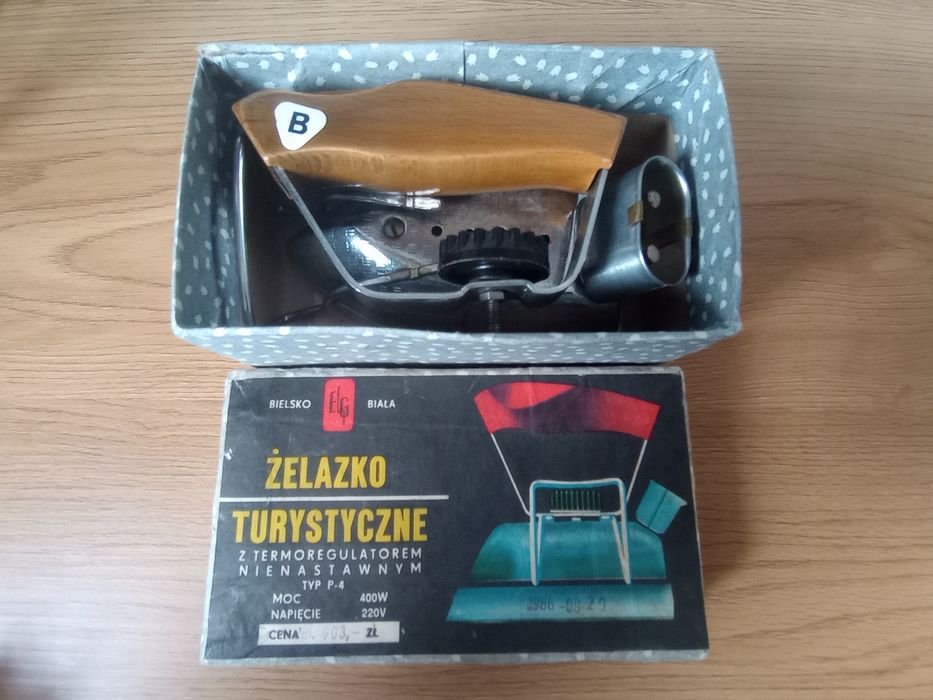 Stare żelazko turystyczne PRL