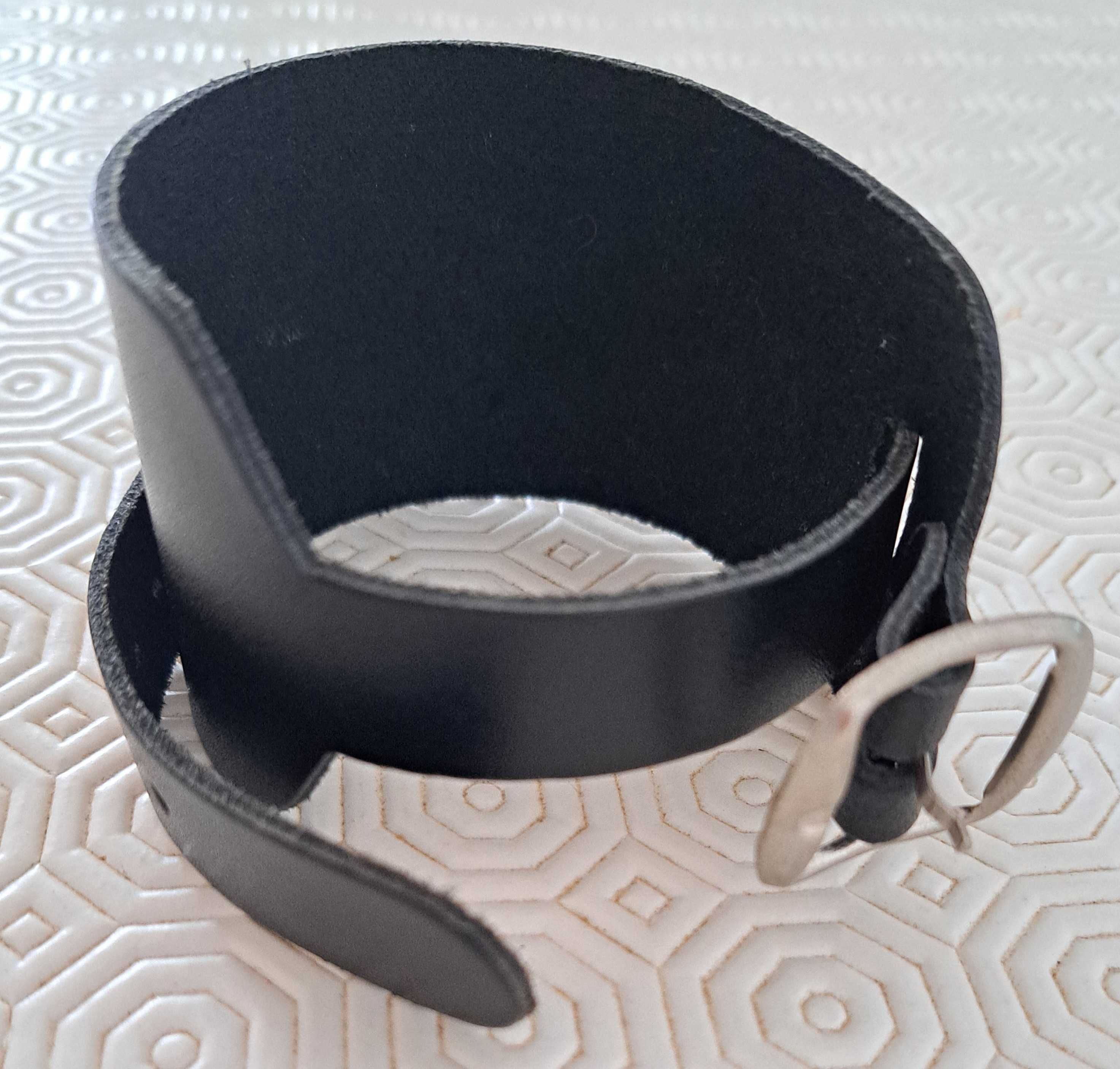 Vendo pulseira em pele