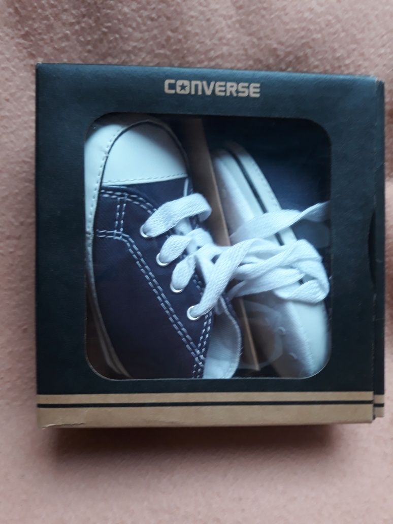 Trampki Converse ,rozmiar 19,nowe!