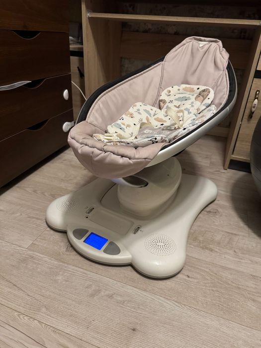 Заколисуючий центр 4moms mamaroo