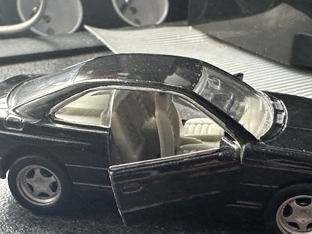 Bmw 850 CSI mini flitzer maisto 1/34