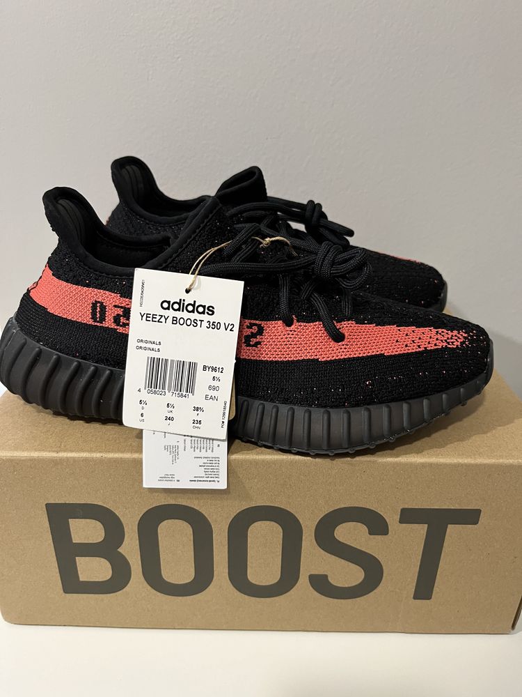 Adidas Yeezy Boost 350 V2 Core Black Red Stripe