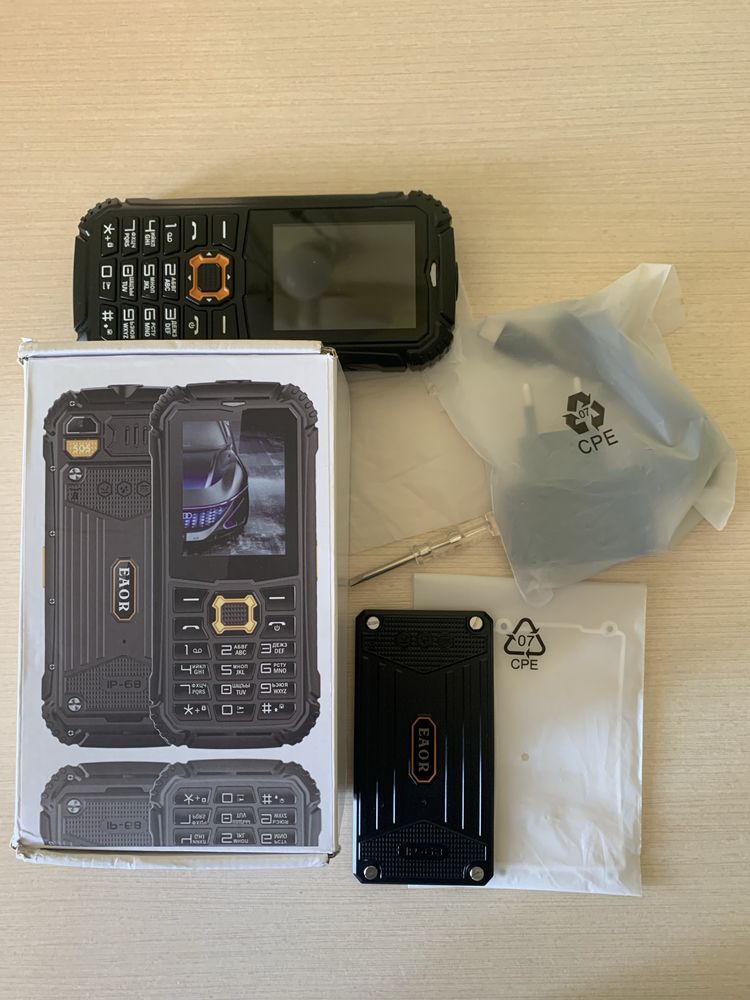 Телефон протиударний захищений ip68