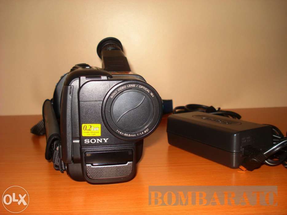 Camera de Filmar Sony Handycam 32x