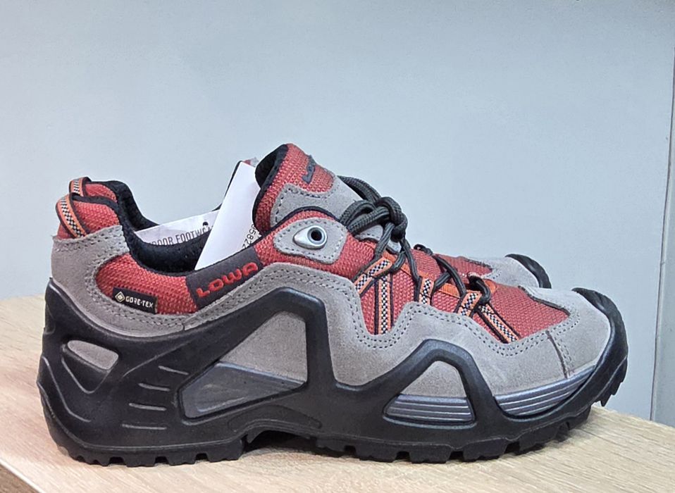 Кроссівки Lowa  трекінгові  ZEPHYR GTX LO TF WS