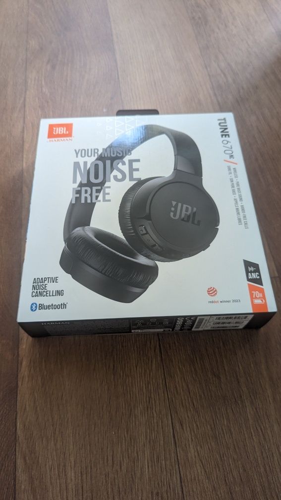 Навушники накладні JBL TUNE 670 NC