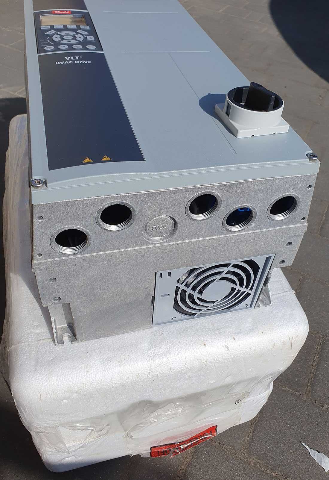 Falownik DANFOSS 131L5086 FC-102P7K5T4E55H1
