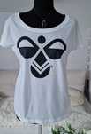 T- SHIRT z nadrukiem "Hummel".