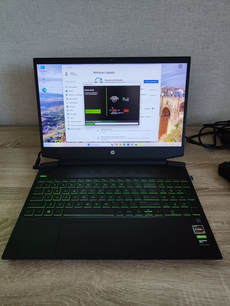 Laptop Ryzen 7, 1660 Ti 6GB, 32GB ddr4, 1TB