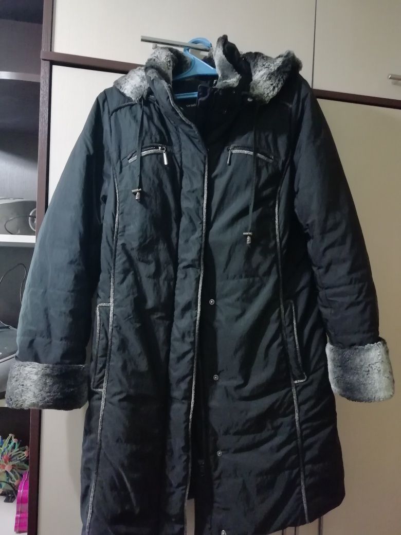 Детская курточка, дублёнка, пальто