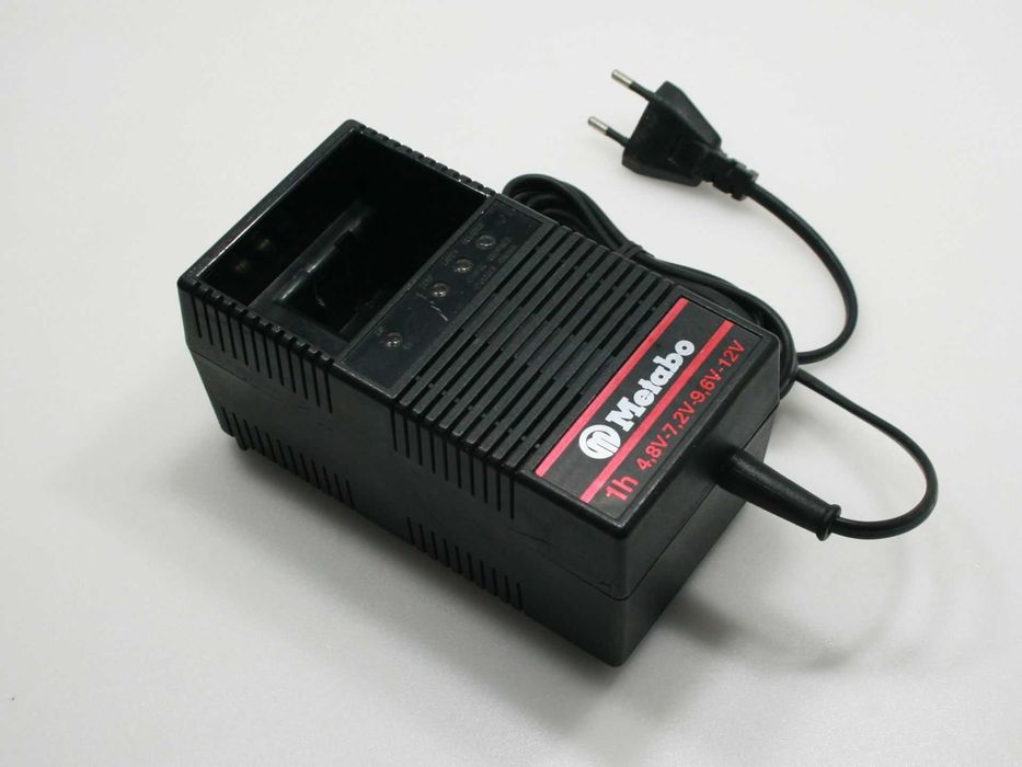 Ładowarka Metabo USLG230 - ładowarka elektronarzędzi 4,8V-12V