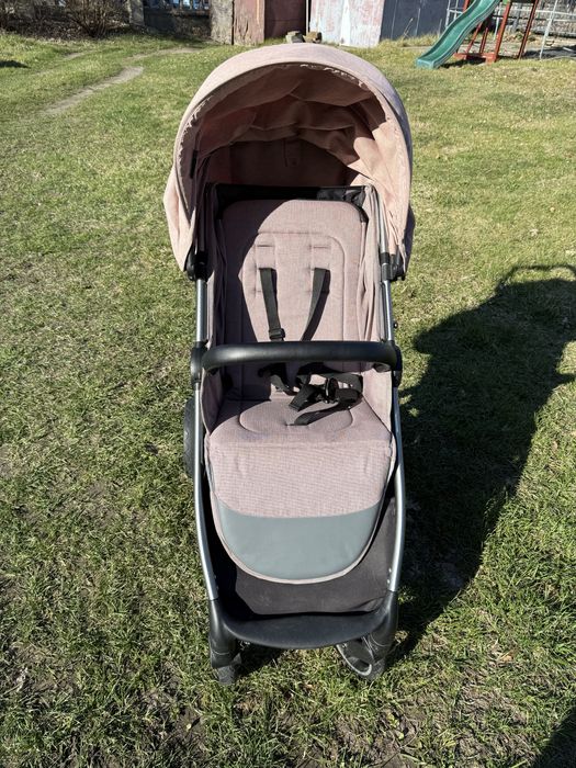 Spacerówka dla dziewczynki Baby Desing Wave