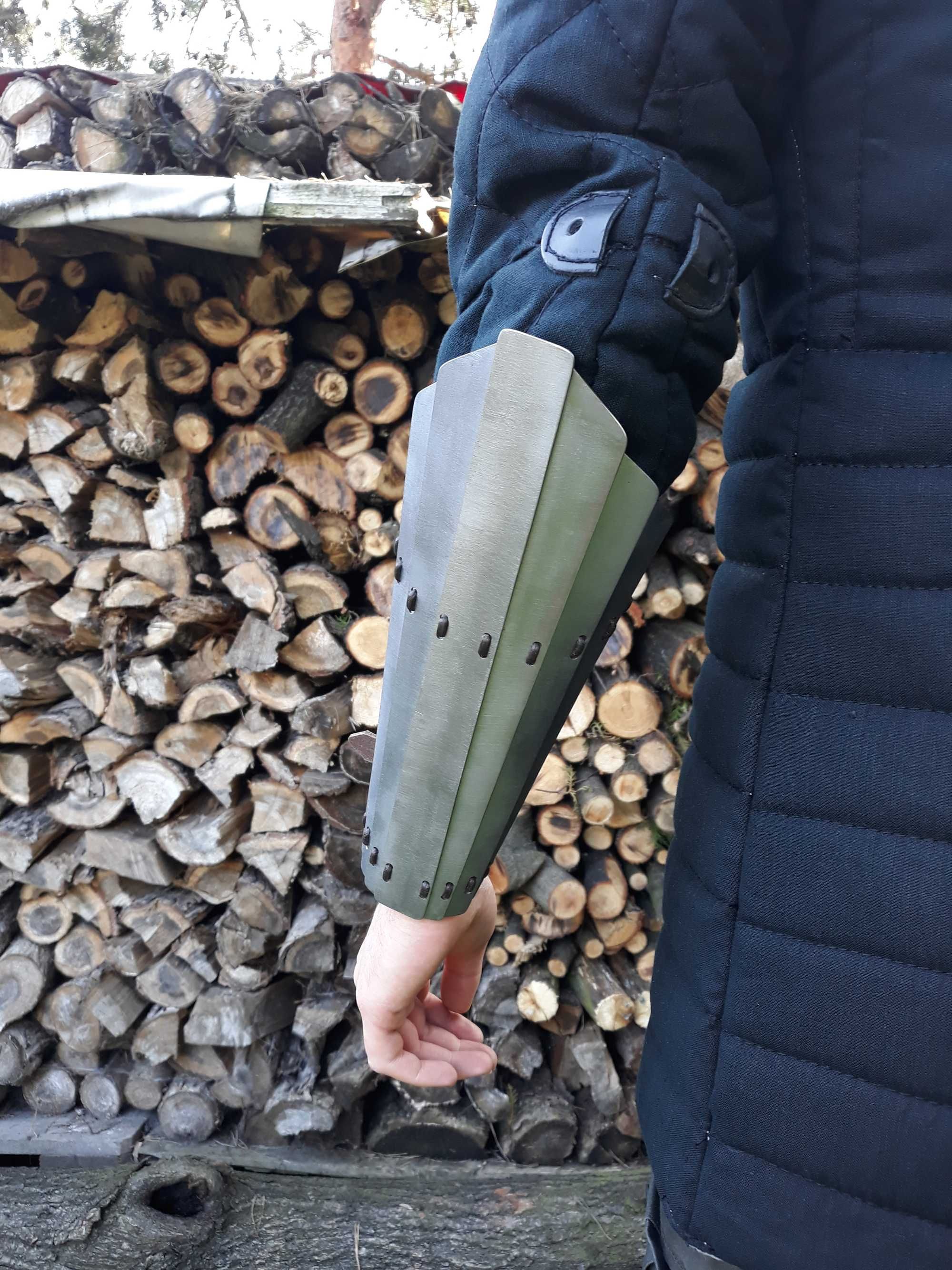 Karwasze lamelkowe wiking LARP