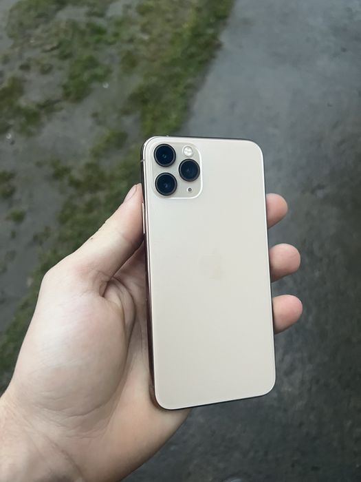 Продам айфон 11  про 256  neverlok