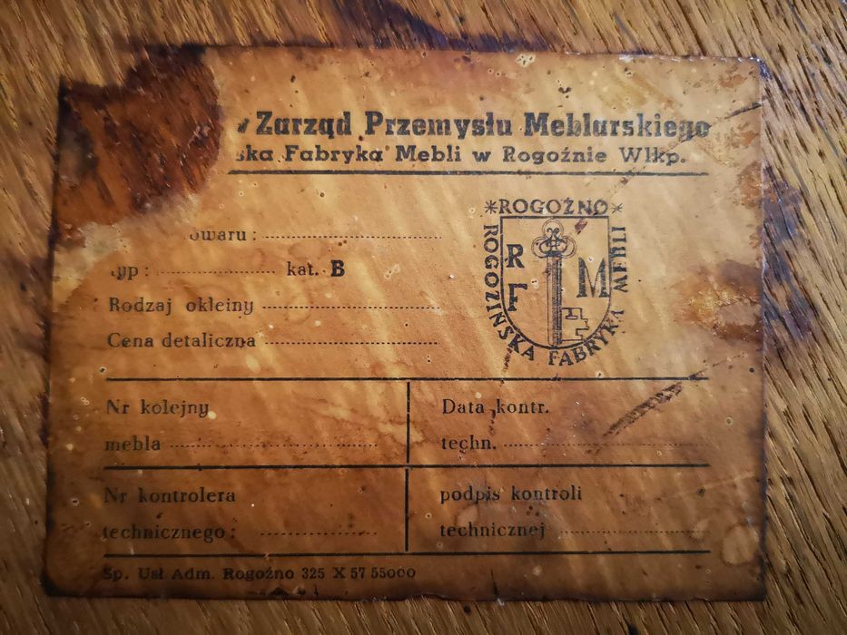 Okrągły stół 60 lat, jeśli nie więcej, Polska fabryka mebli w Rogoźnie