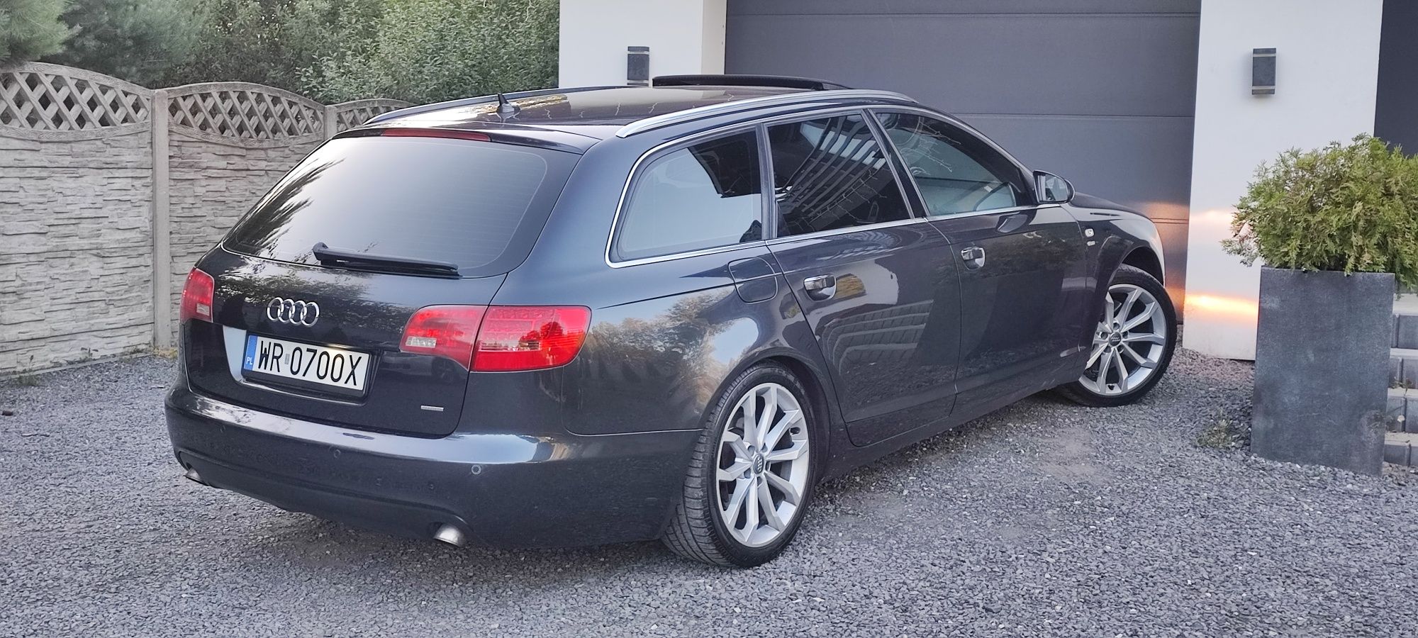 Audi A6 3.0 233  , Quattro , Automat ,Alu , Xenon  .