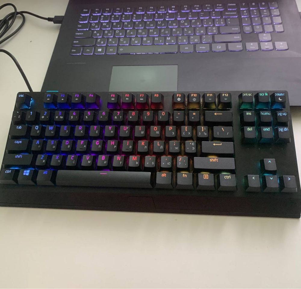 Клавіатура Razer Blackwidow v3