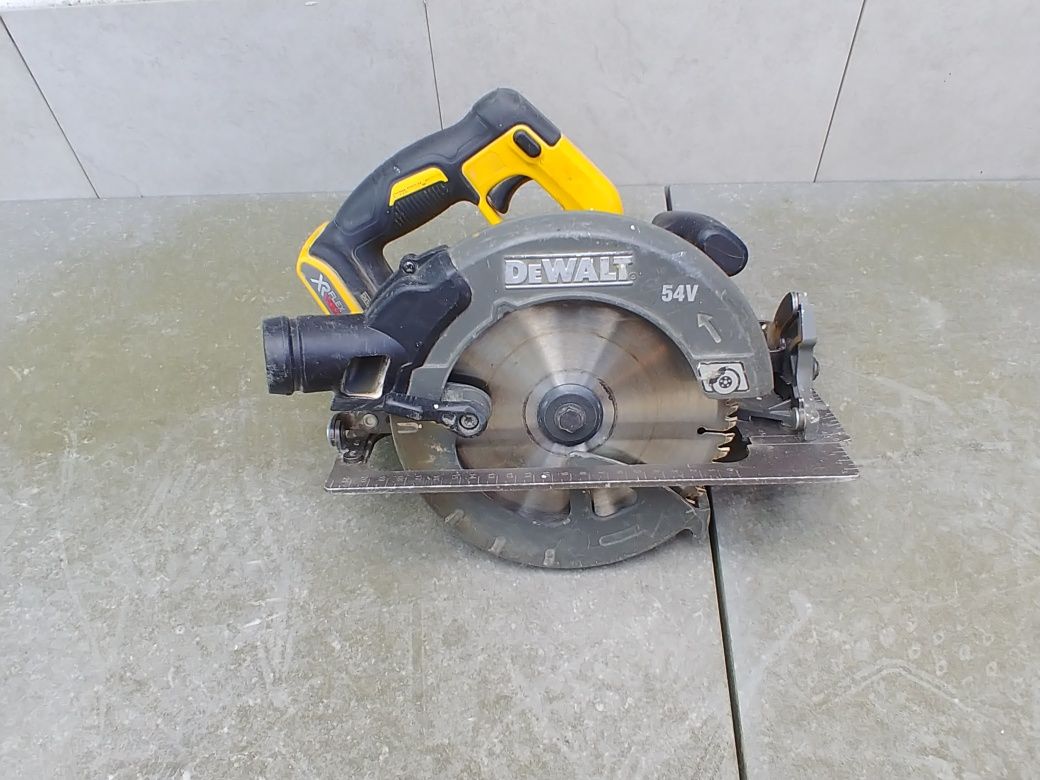 Pilarka tarczowa 54V FlexVolt DEWALT DCS575N