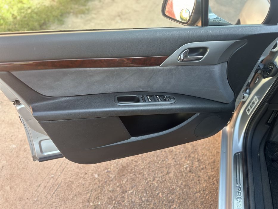 Peugeot 407 2.0 дизель автомат 6ст.