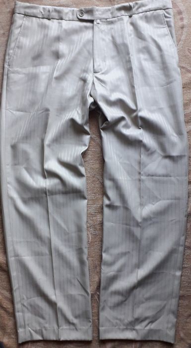 Garnitur męski w prążki 54