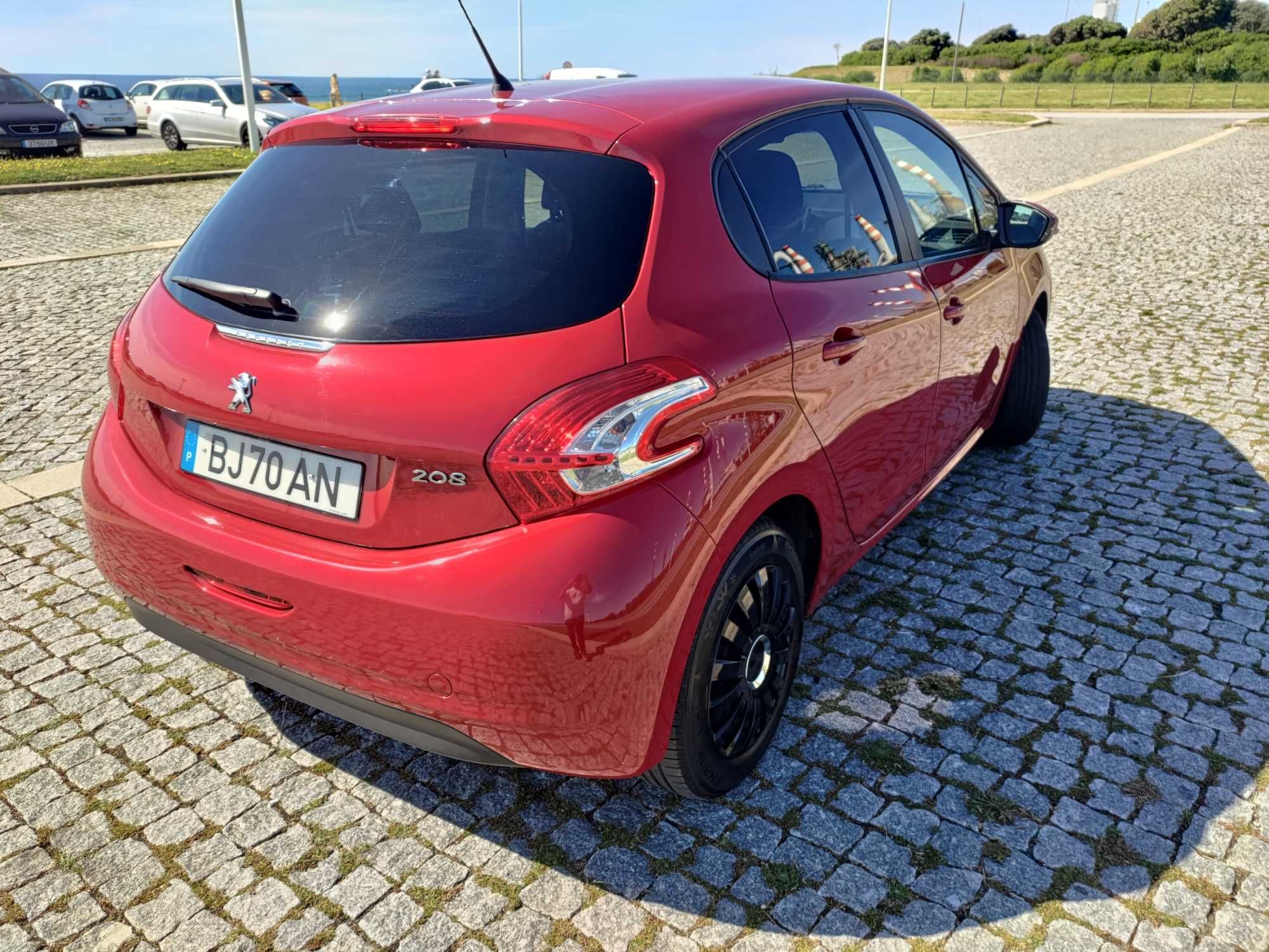 Peugeot 208 1.0 VTi Active 68cv / Gasolina / 125000km / 04/2015