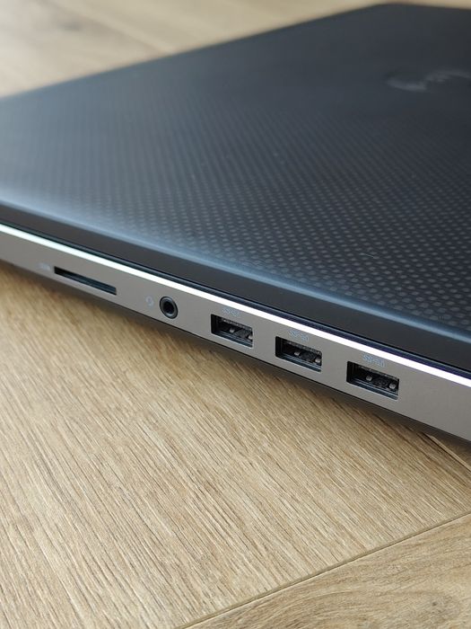 Dell Precision 7710 i7-6820HQ 32GB 1TB SSD Win 10 pro
