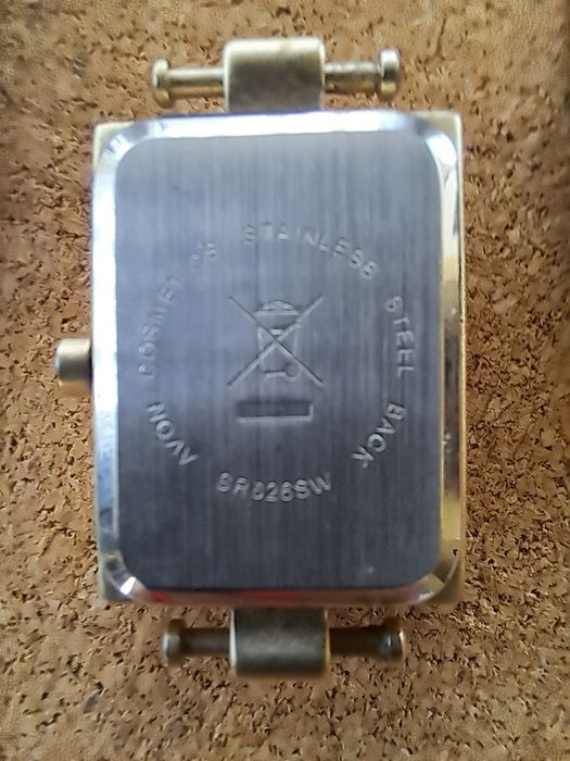 Zegarki 3 sztuki koperty metalowe uszkodzone