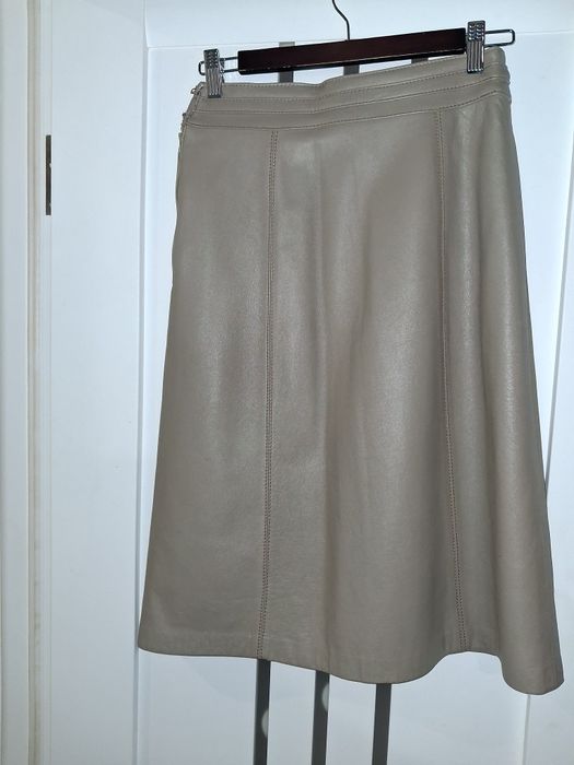 Шкіряна жіноча спідниця р.М