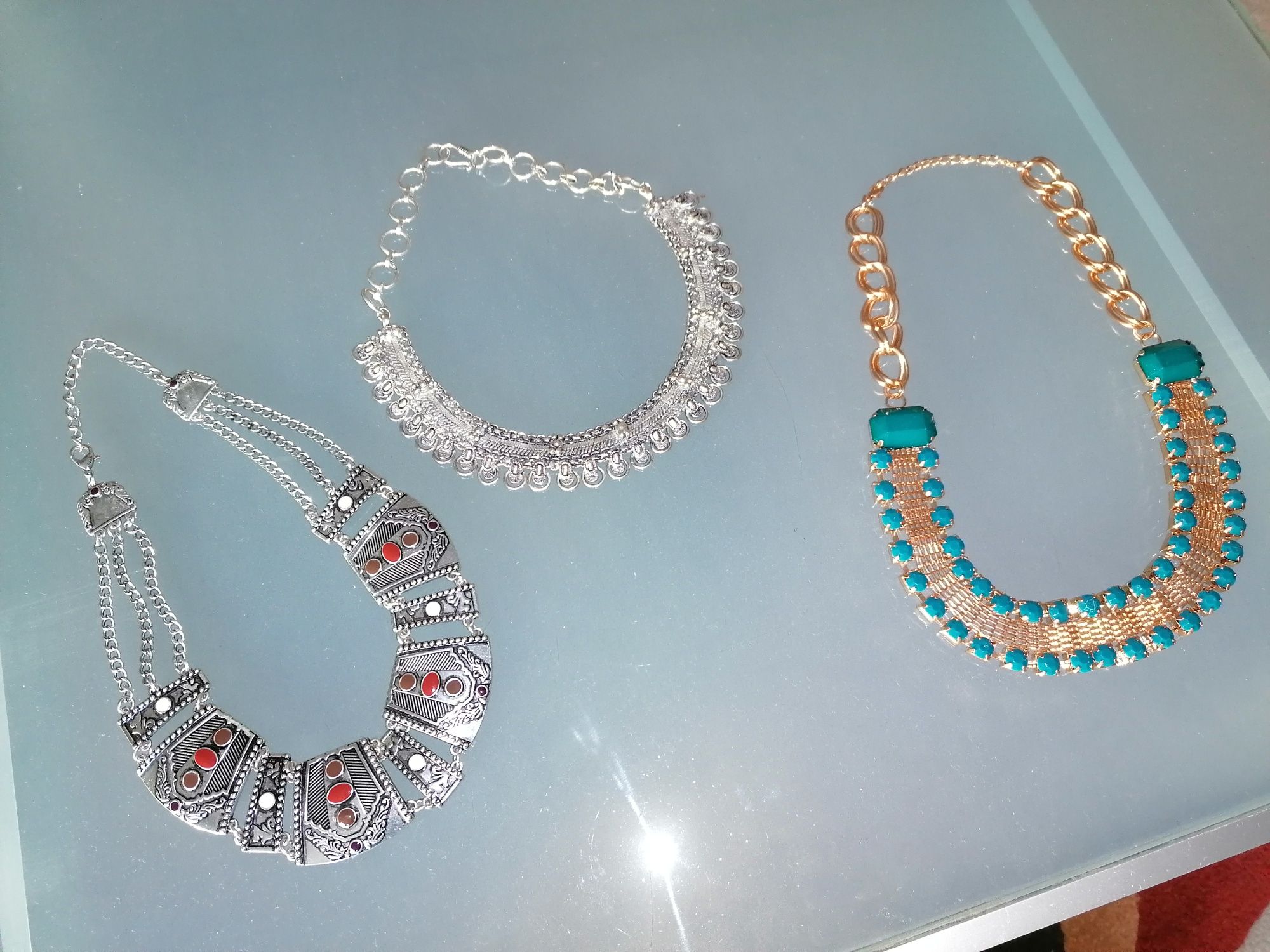 Bijuteria ( colares, pulseiras, anéis e pregadeiras )