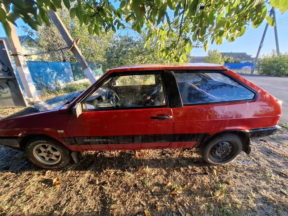 Продам VAZ 2108.
