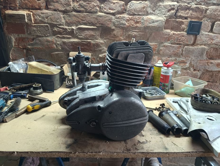 Części motocyklowe WSK, K-55, IŻ. I inne