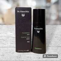 Dr. Hauschka Podkład/fluid odcień 002 Pine